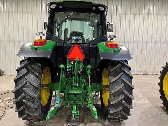 Image of John Deere 6140M equipment image 2