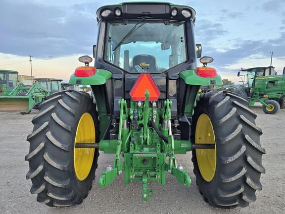 Image of John Deere 6140M equipment image 4