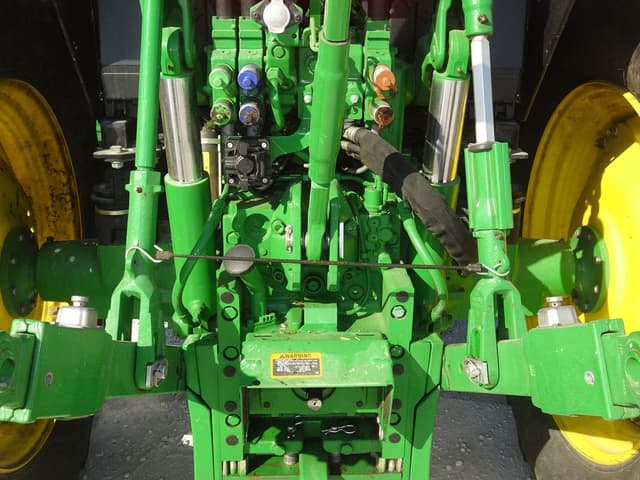 Image of John Deere 6140M equipment image 1