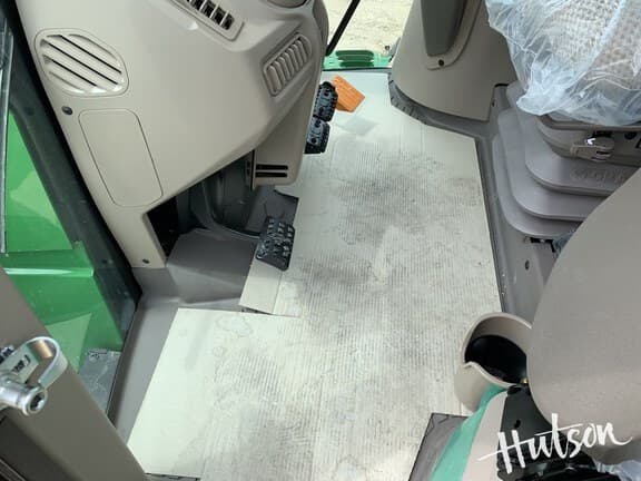 Image of John Deere 6140M equipment image 4