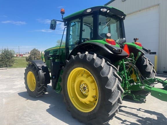 Image of John Deere 6145M equipment image 4