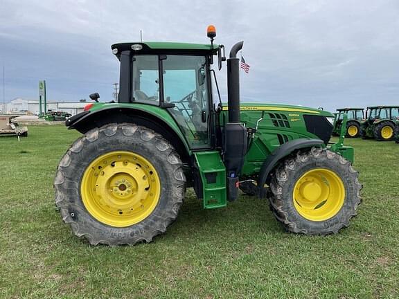 Image of John Deere 6145M equipment image 4