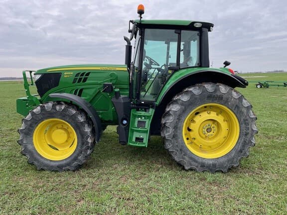 Image of John Deere 6145M equipment image 4