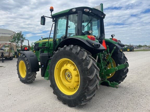 Image of John Deere 6145M equipment image 3