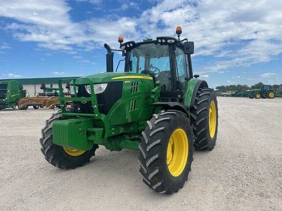 Image of John Deere 6145M equipment image 4