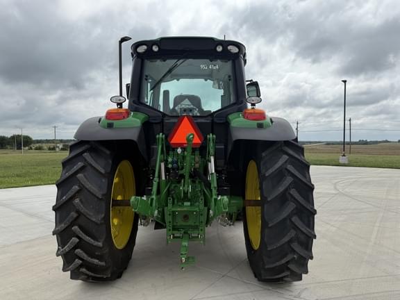 Image of John Deere 6145M equipment image 4