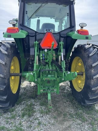Image of John Deere 6145M equipment image 4