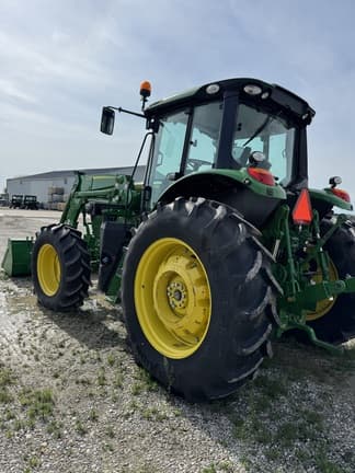 Image of John Deere 6145M equipment image 4