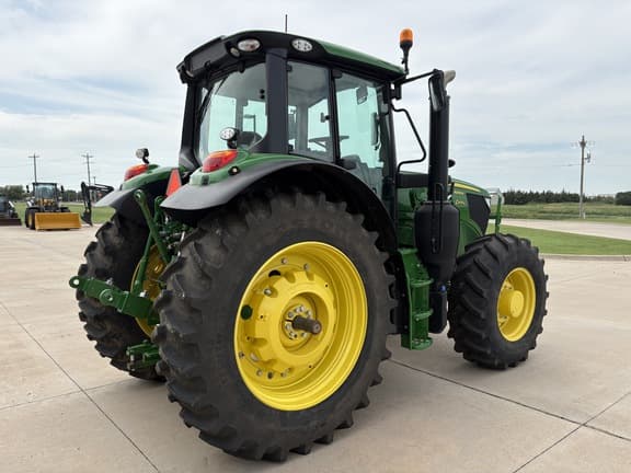 Image of John Deere 6145M equipment image 3