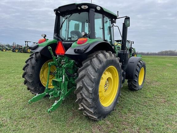 Image of John Deere 6145M equipment image 4