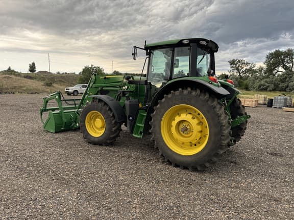 Image of John Deere 6145M equipment image 4