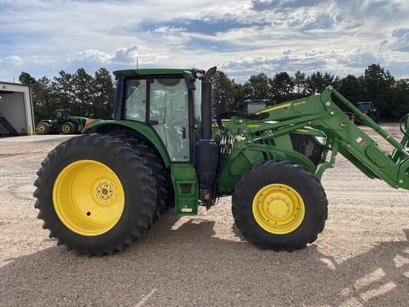 Image of John Deere 6145M equipment image 4