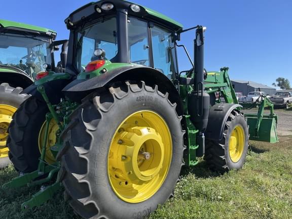 Image of John Deere 6145M equipment image 4