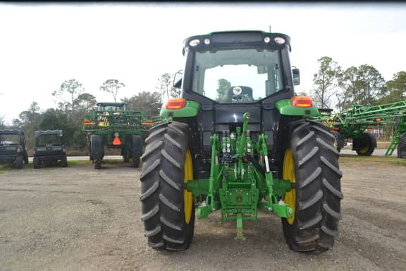 Image of John Deere 6145M equipment image 4