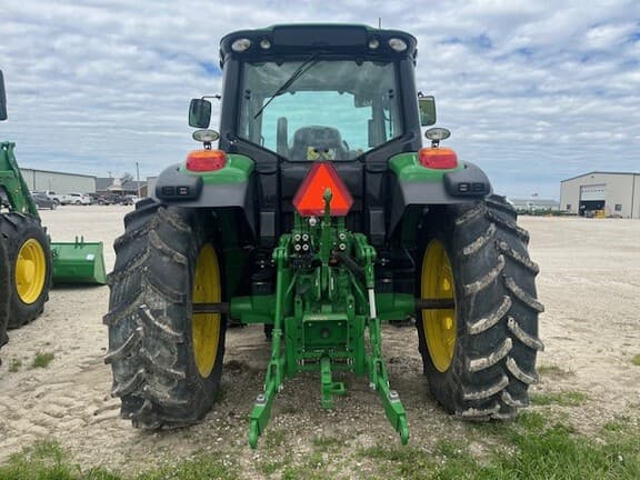 Image of John Deere 6145M equipment image 4