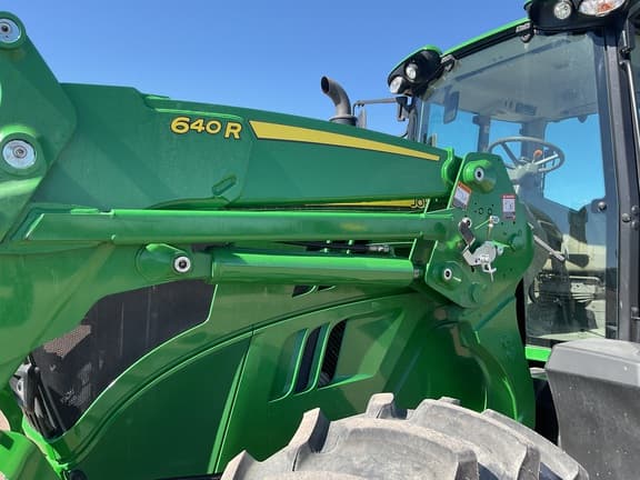 Image of John Deere 6145M equipment image 4