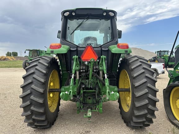 Image of John Deere 6155M equipment image 4