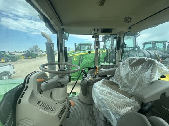 Image of John Deere 6155M equipment image 3