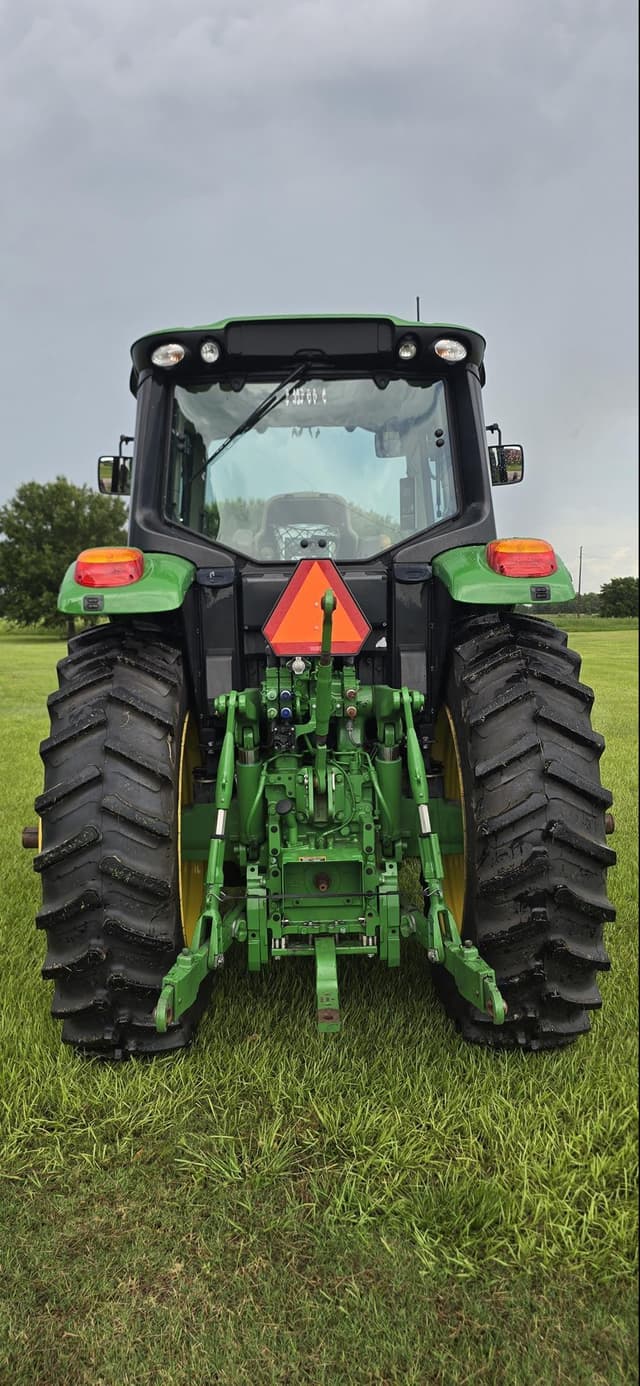 Image of John Deere 6155M equipment image 3