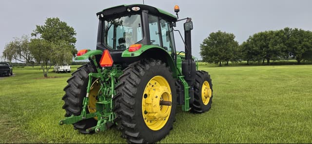 Image of John Deere 6155M equipment image 4