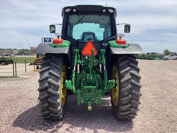Image of John Deere 6155M equipment image 4