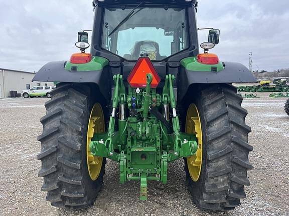 Image of John Deere 6155M equipment image 4