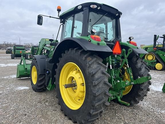 Image of John Deere 6155M equipment image 2