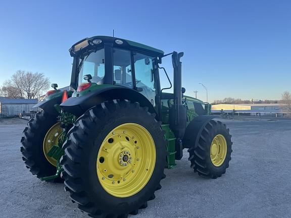 Image of John Deere 6155M equipment image 3