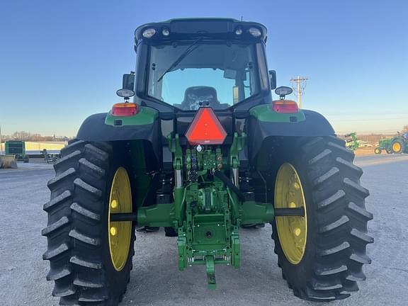 Image of John Deere 6155M equipment image 2