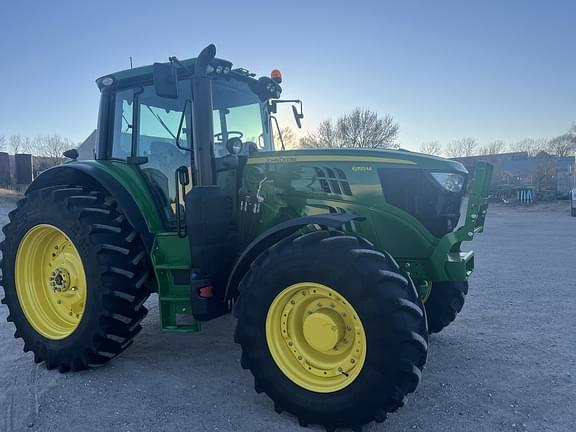 Image of John Deere 6155M equipment image 4