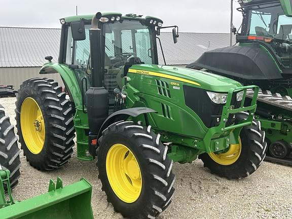 Image of John Deere 6155M equipment image 2