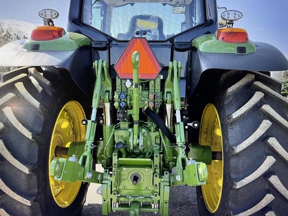 Image of John Deere 6155M equipment image 2