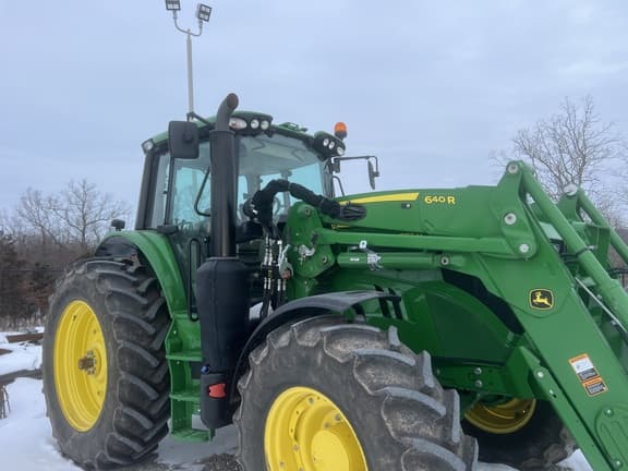 Image of John Deere 6155M equipment image 2