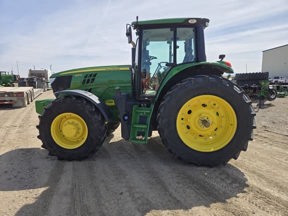 Image of John Deere 6155M equipment image 4