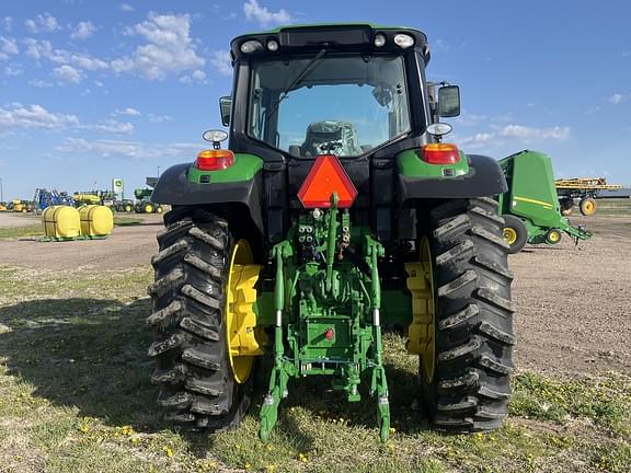 Image of John Deere 6155M equipment image 4