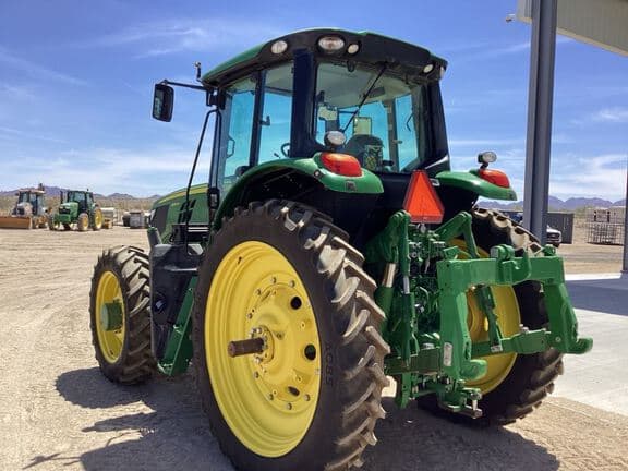 Image of John Deere 6155M equipment image 2