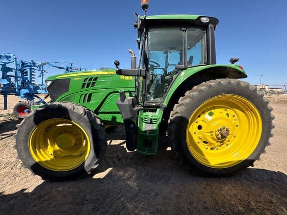 Image of John Deere 6155M equipment image 1