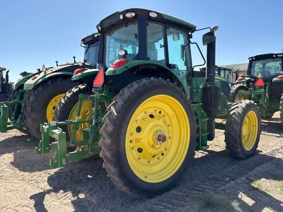 Image of John Deere 6155M equipment image 4