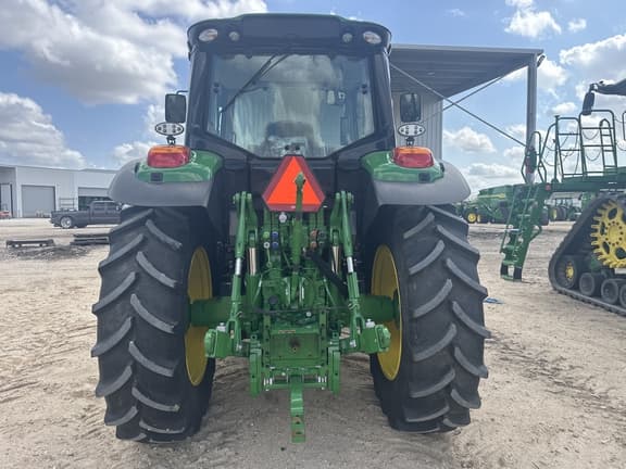 Image of John Deere 6155M equipment image 3