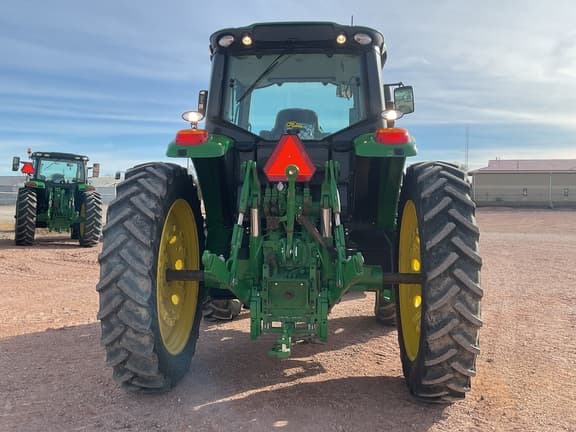 Image of John Deere 6155M equipment image 4