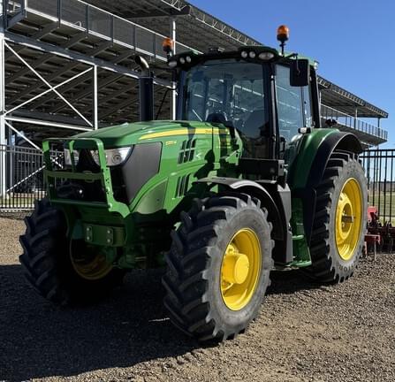 Image of John Deere 6155M equipment image 1