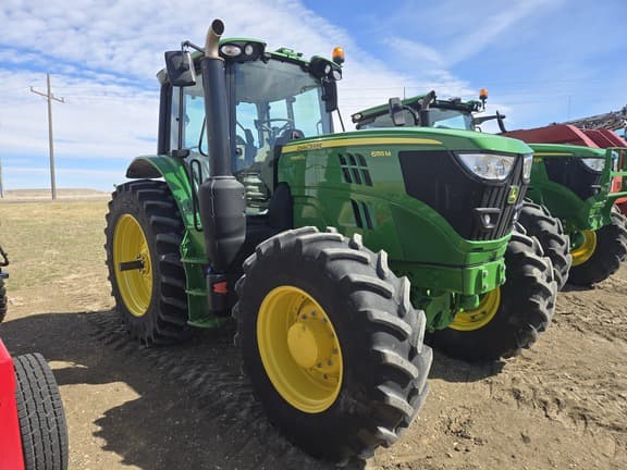 Image of John Deere 6155M equipment image 2