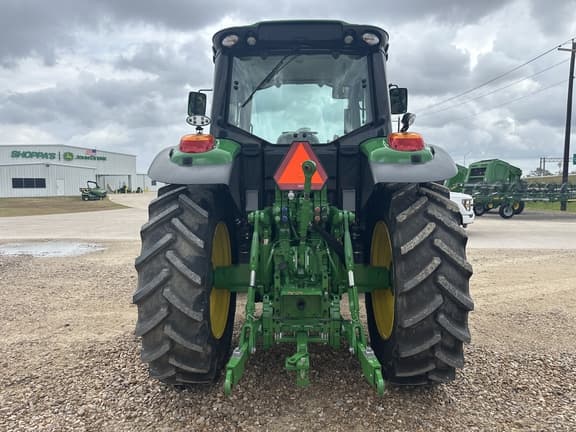 Image of John Deere 6155M equipment image 4