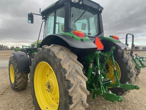 Image of John Deere 6155M equipment image 3