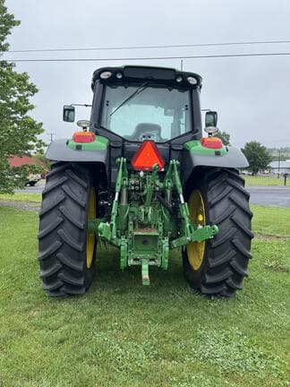 Image of John Deere 6155M equipment image 4