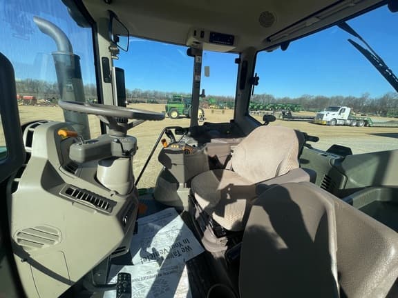 Image of John Deere 6155M equipment image 2