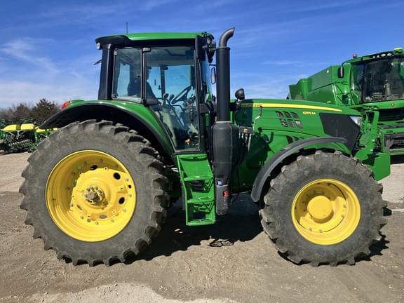 Image of John Deere 6155M equipment image 3