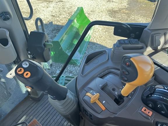 Image of John Deere 6155M equipment image 3