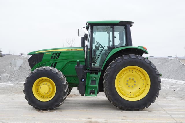 Image of John Deere 6155M equipment image 2