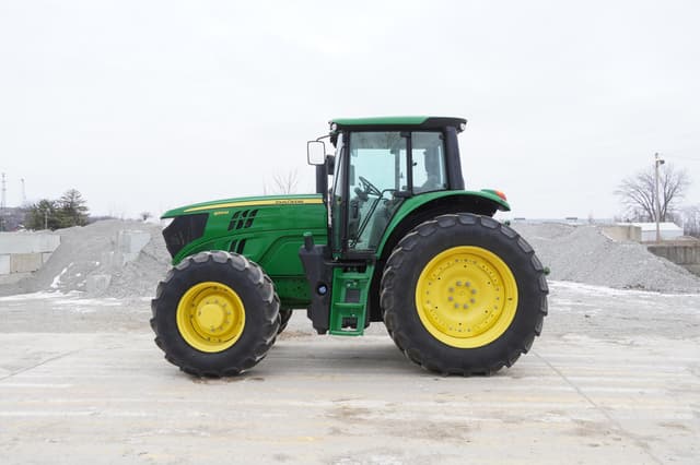 Image of John Deere 6155M equipment image 1